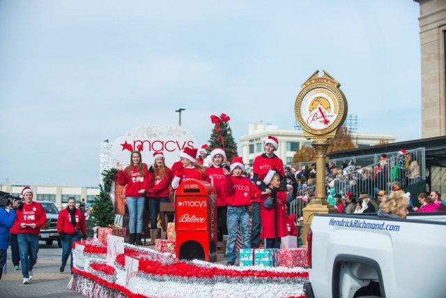 Dominion Christmas Parade 2016